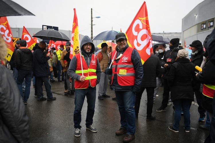 manifestation pour l'emploi à la SAM de Viviez le 1/12/2021