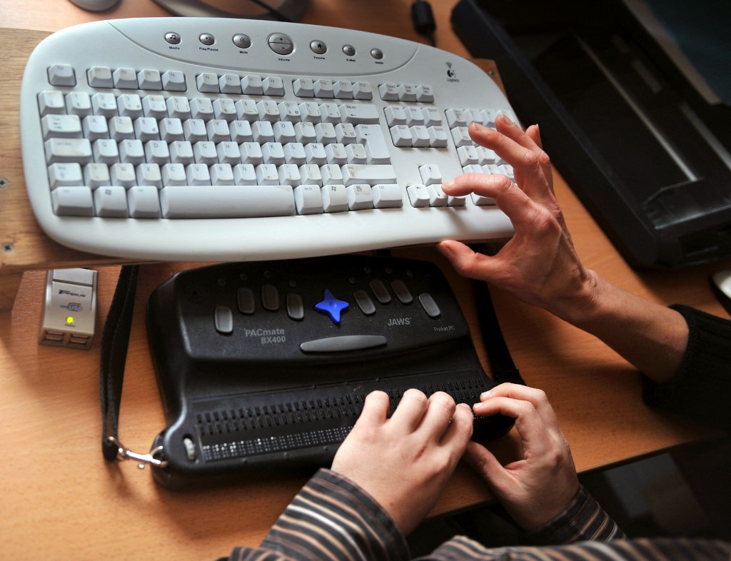 SOCIAL-SOCIETE-HANDICAP-EMPLOI-FORMATION