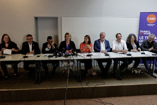 FRANCE-POLITICS-GOVERNMENT-UNIONS-BUDGET