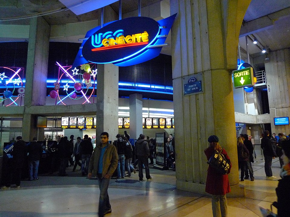 Le complexe UGC Ciné Cité Les Halles, dans le 1er arrondissement de Paris, est le cinéma le plus fréquenté au monde.